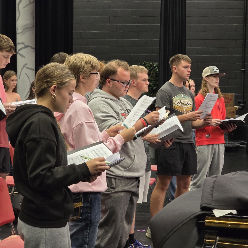 Chamber choir works with ECC for upcoming concert.