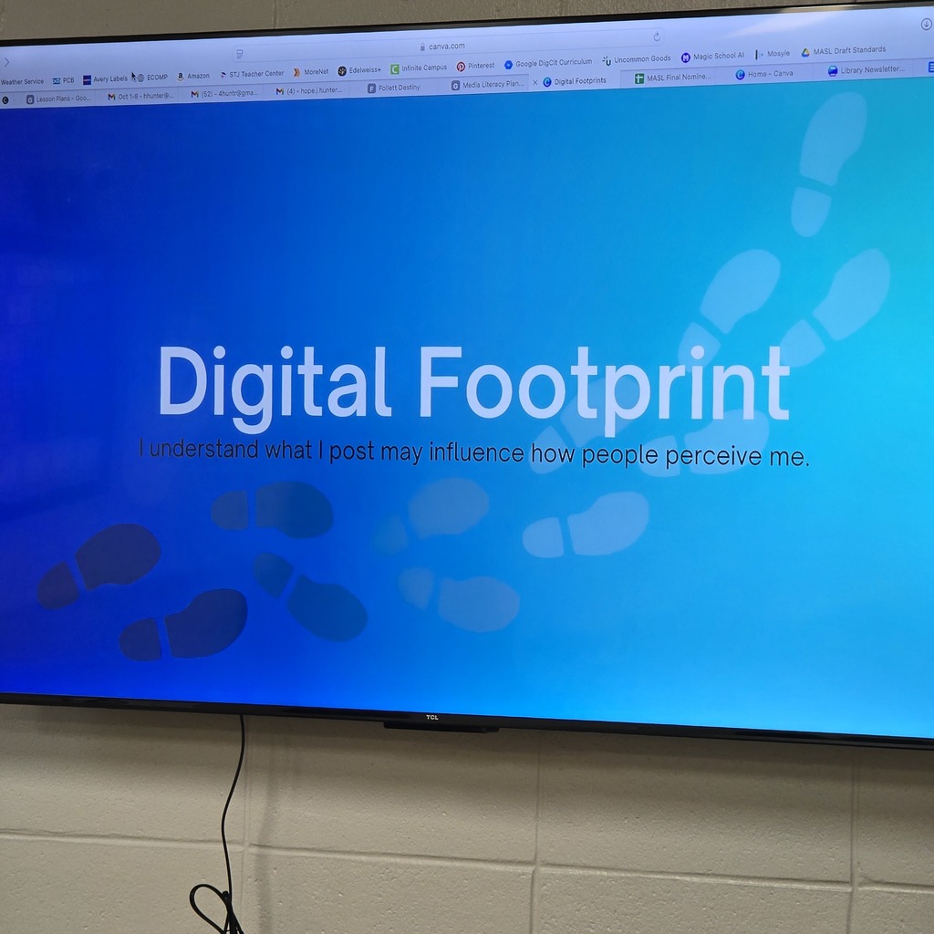 5th grade students learn about digital citizenship with Mrs. Hunter. 