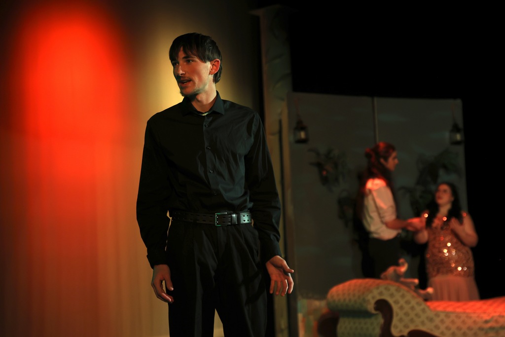 Students perform rehearsals for Romeo and Juliet!