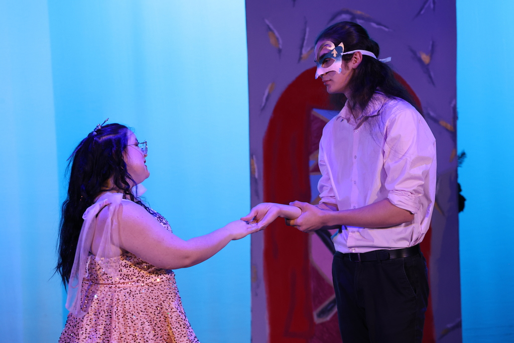 Students perform rehearsals for Romeo and Juliet!