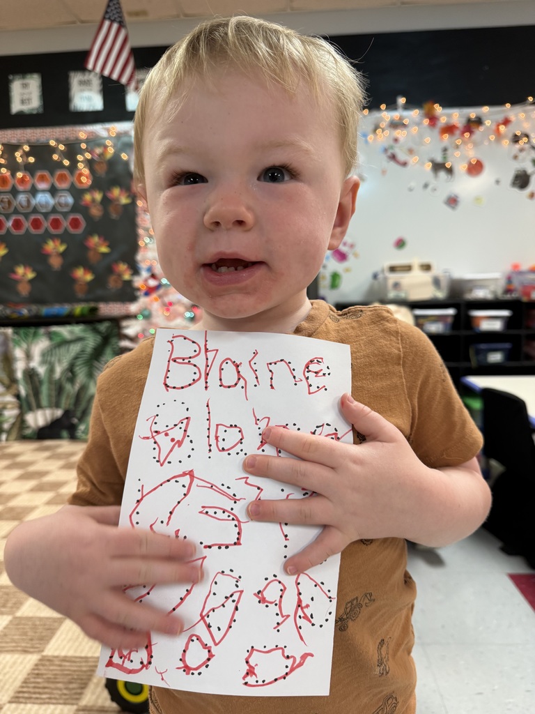 Tiger Tots learn how to write their names!
