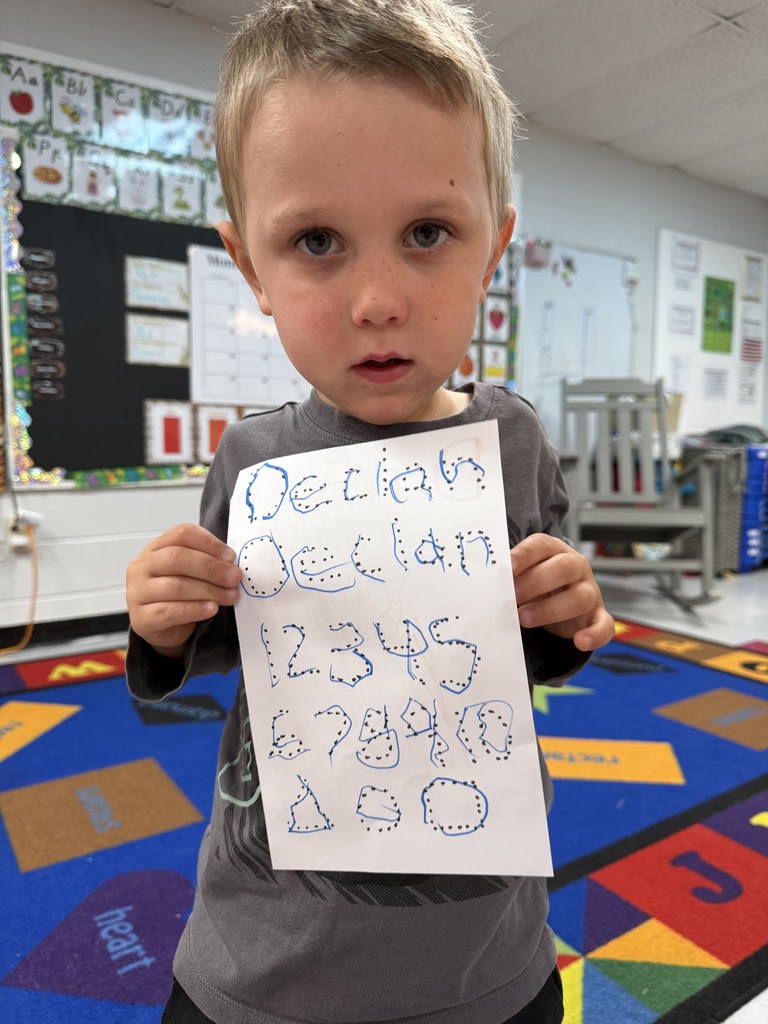 Tiger Tots learn how to write their names!