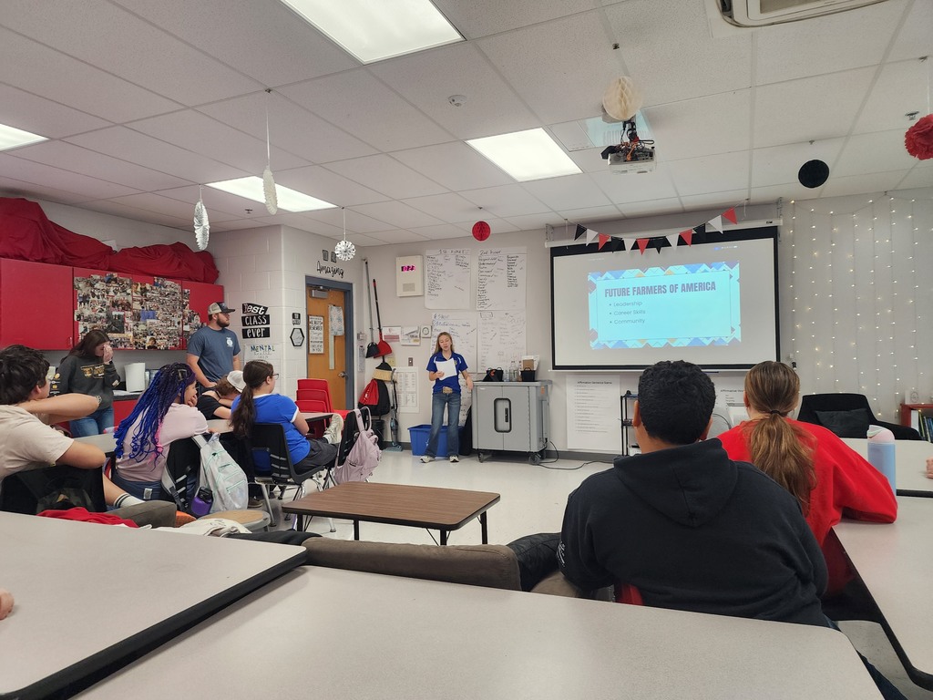HS FFA visits middle school classes.