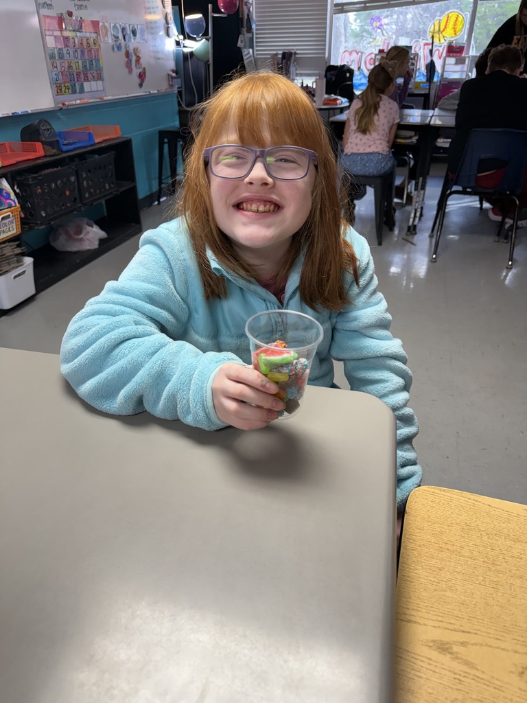 Friendsgiving Candy Salad in Ms. Wisdom's class.
