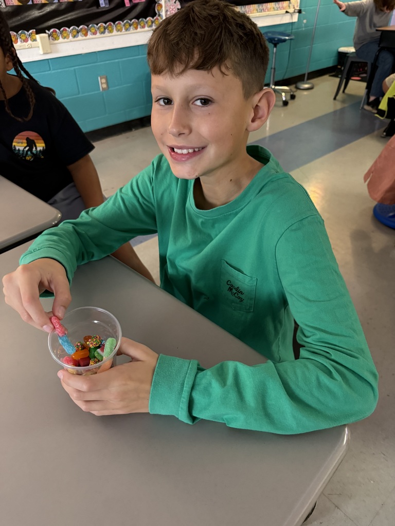Friendsgiving Candy Salad in Ms. Wisdom's class.