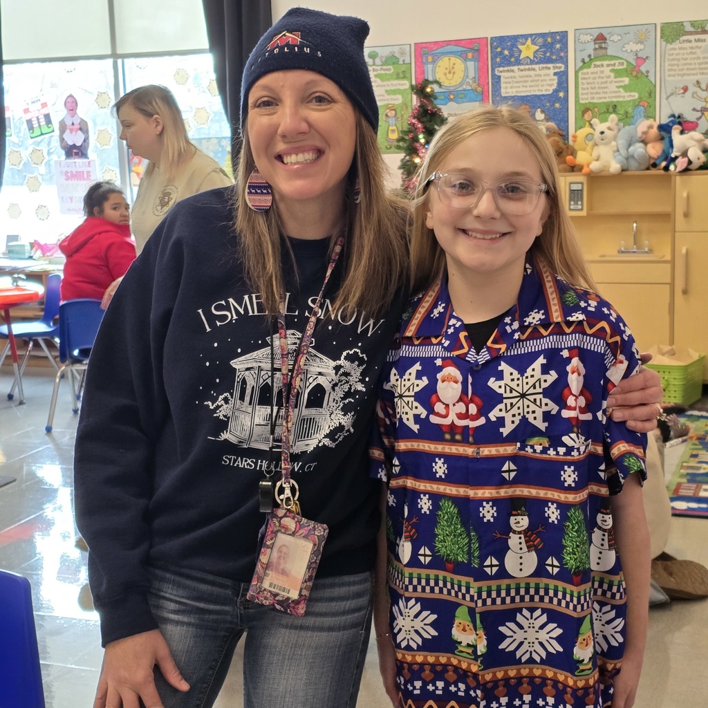 5th Grade Classroom Economy projects finished with students visiting teachers across the elementary. 