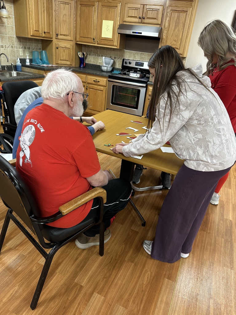 Junior Beta Club visits St. James Veterans Home for Christmas crafts.