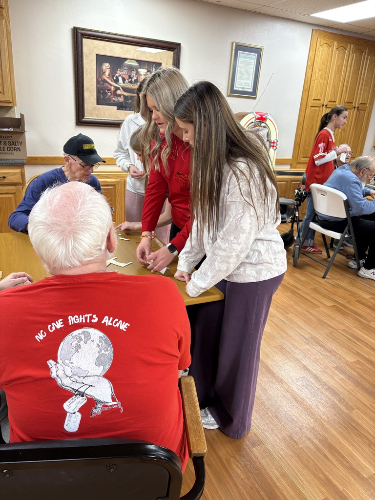 Junior Beta Club visits St. James Veterans Home for Christmas crafts. 