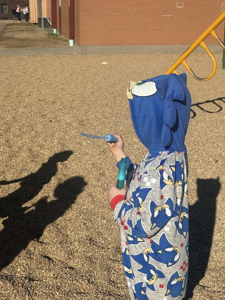Bubbles and Sunshine in Kindergarten at Recess! 
