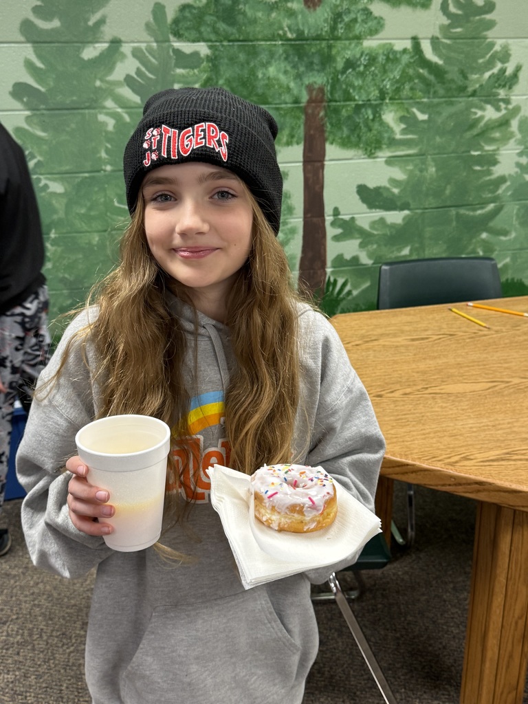 Ms. Wisdom's entire class earned the right to be on The Reader's Wall of Fame at LWJE library!