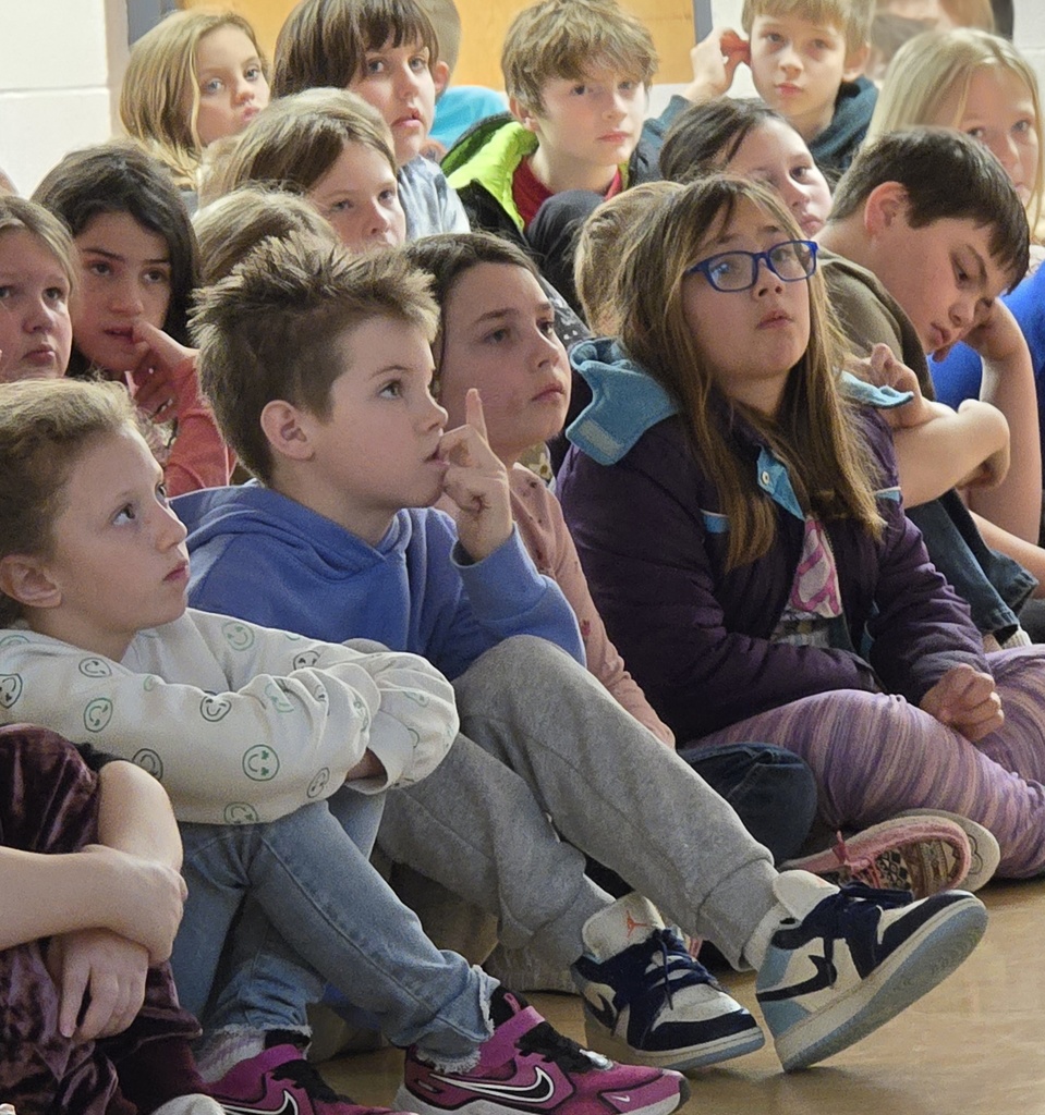 Author Taryn Souders visits our district to meet with students about writing.