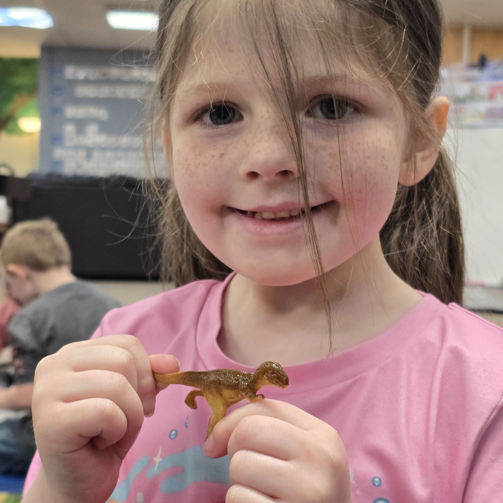Tiger Cubs gets hands on at the library with dinosaur activity. 