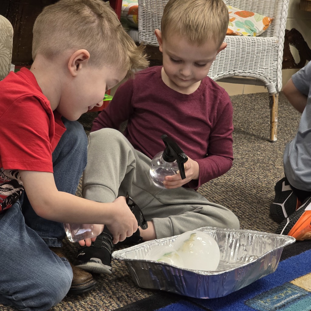 Tiger Cubs gets hands on at the library with dinosaur activity. 