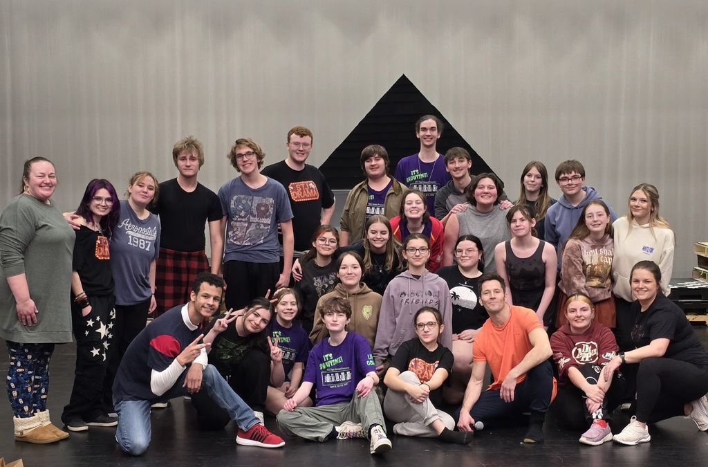 Broadway star visits St. James Drama students!