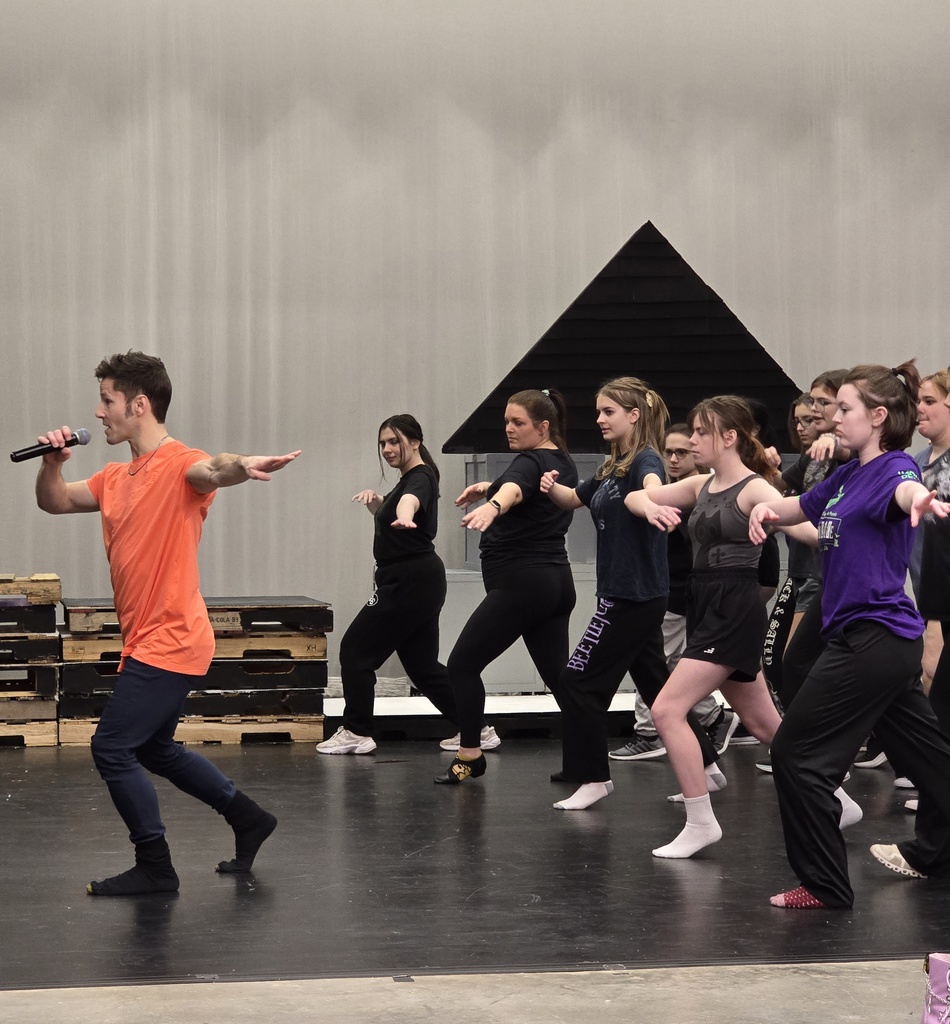 Broadway star visits St. James Drama students!