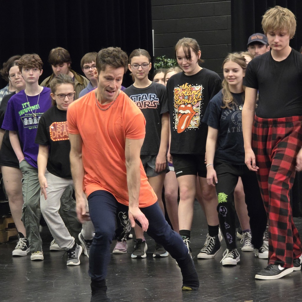 Broadway star visits St. James Drama students!