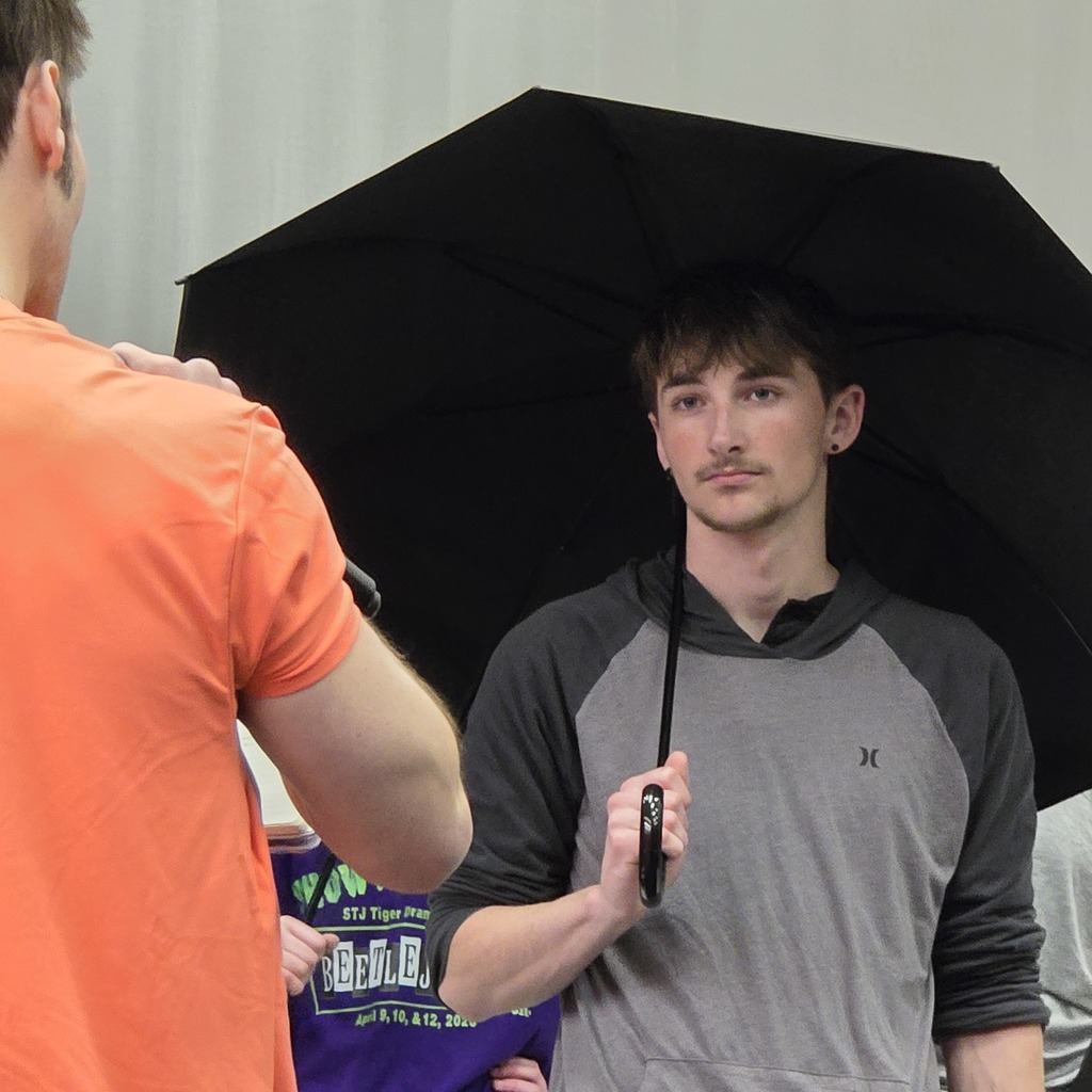 Broadway star visits St. James Drama students!