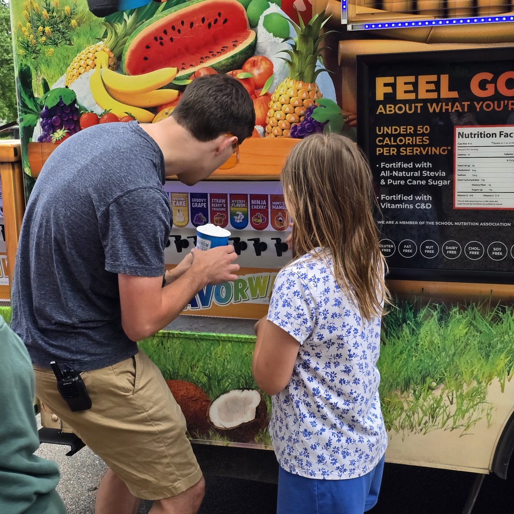 Kona Ice visits the elementary.