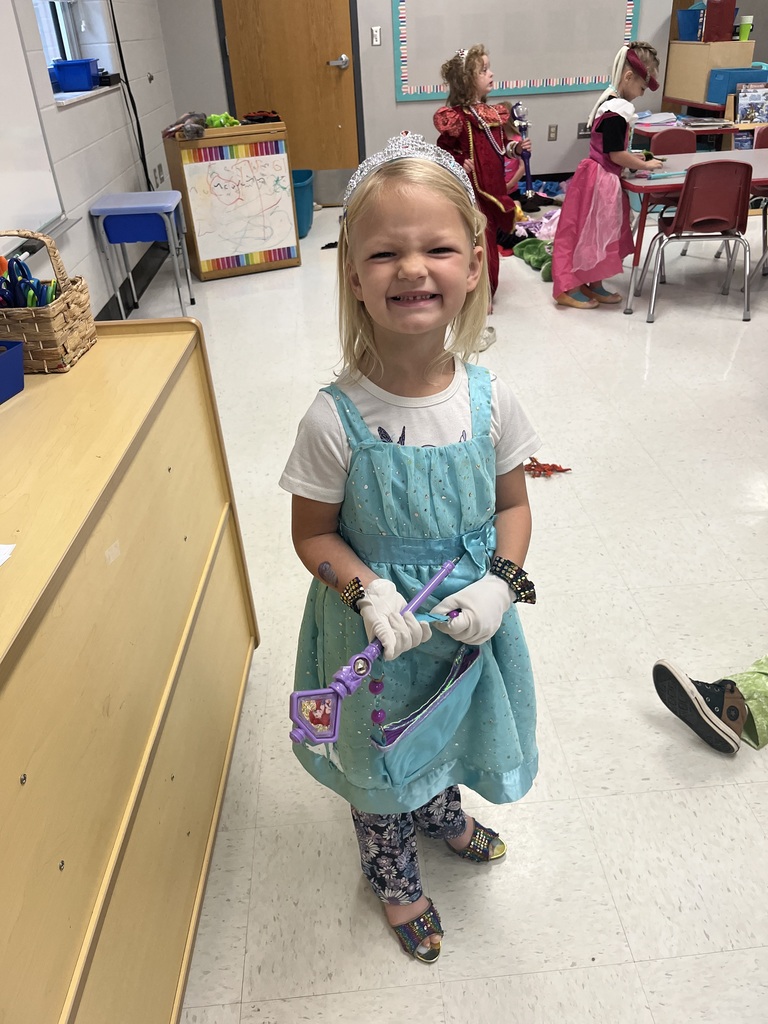 Castles and Dragons in Kindergarten!
