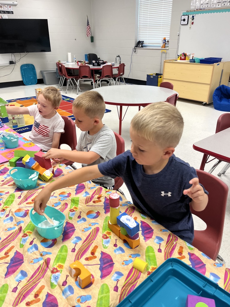 Castles and Dragons in Kindergarten!