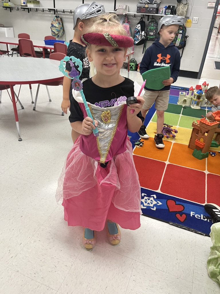 Castles and Dragons in Kindergarten!