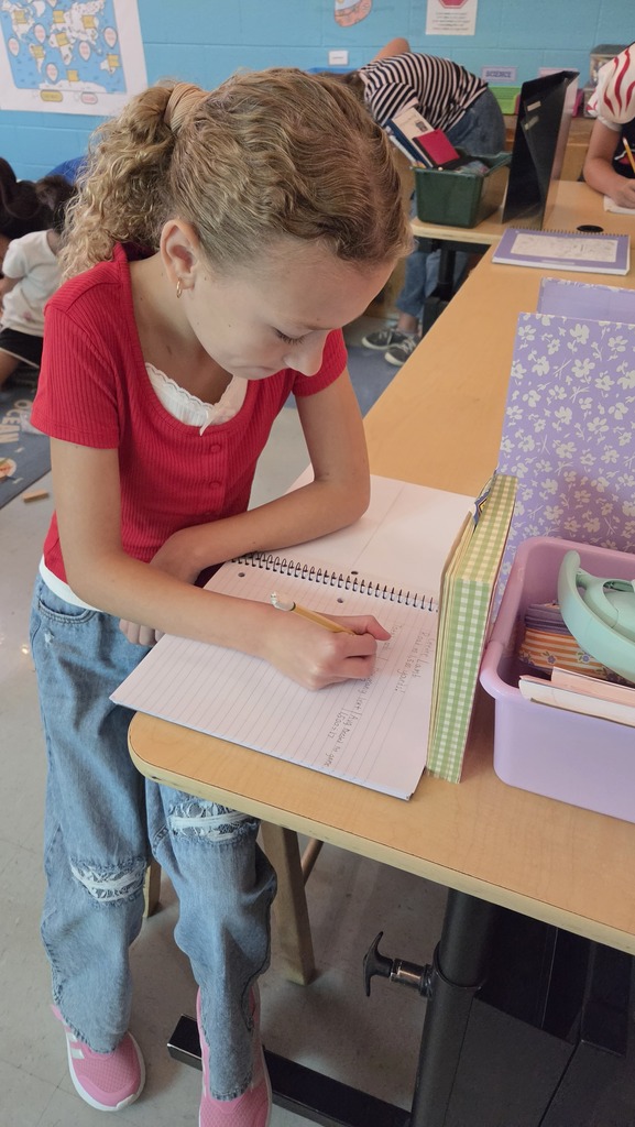 5th Grade students will put their math skills to the test this NFL season! 