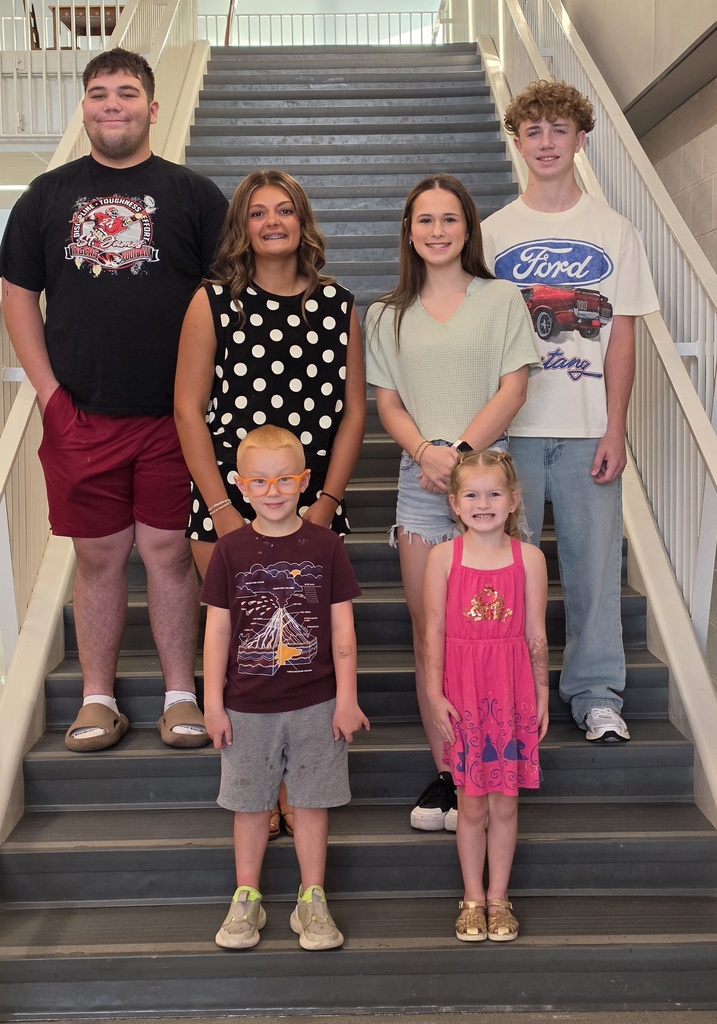 Homecoming Attendants and Mini Queen & King