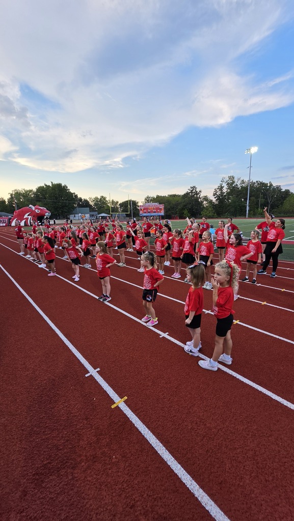 Cheer camp showcases Social Integrity through mentorship.