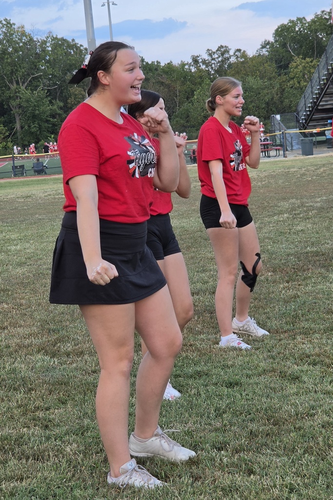 Cheer camp showcases Social Integrity through mentorship.