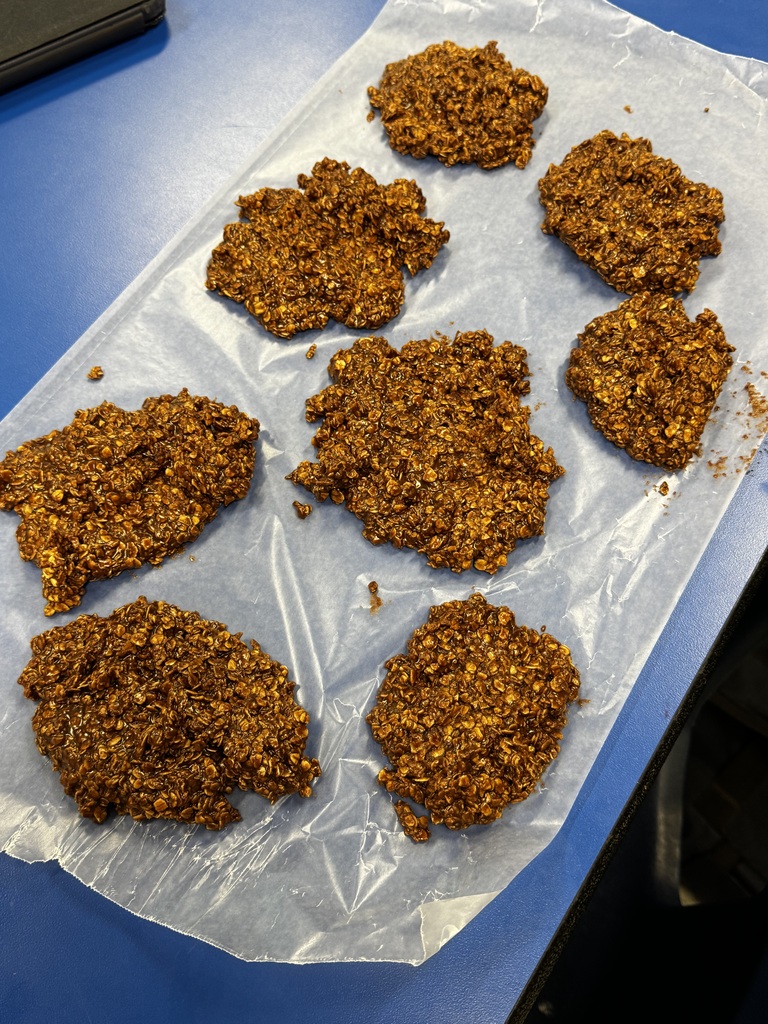 Foods I students learn the importance of measurements in baking. 