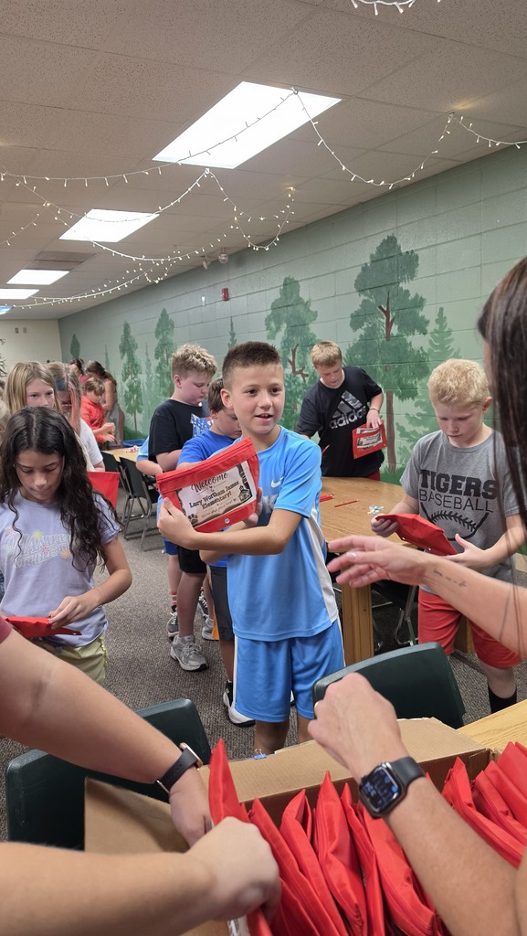 LWJE Beta students created Welcome Bags for new students who start at their school throughout the year.