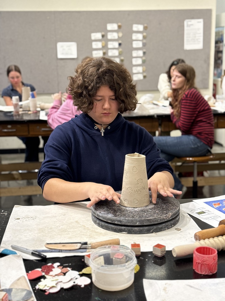 Students attend Art Day at ECC.