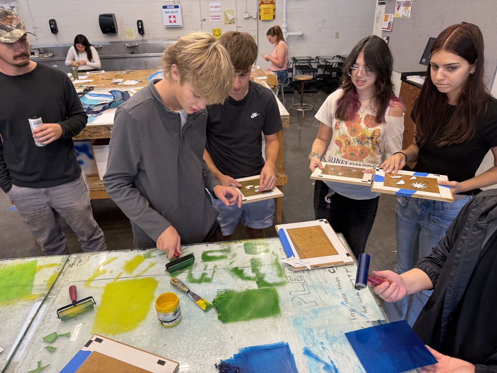 Students attend Art Day at ECC.