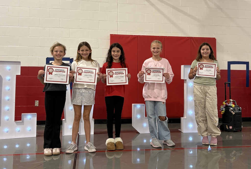 4th grade students of the month at LWJE!
