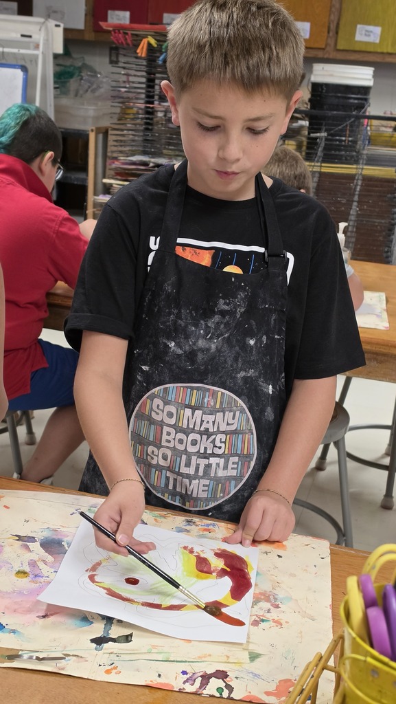 LWJE artists use "invisible" ink to create fall paintings.