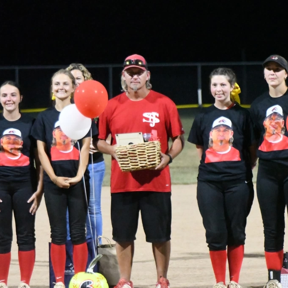 Weekly Highlights: Softball Seniors!
