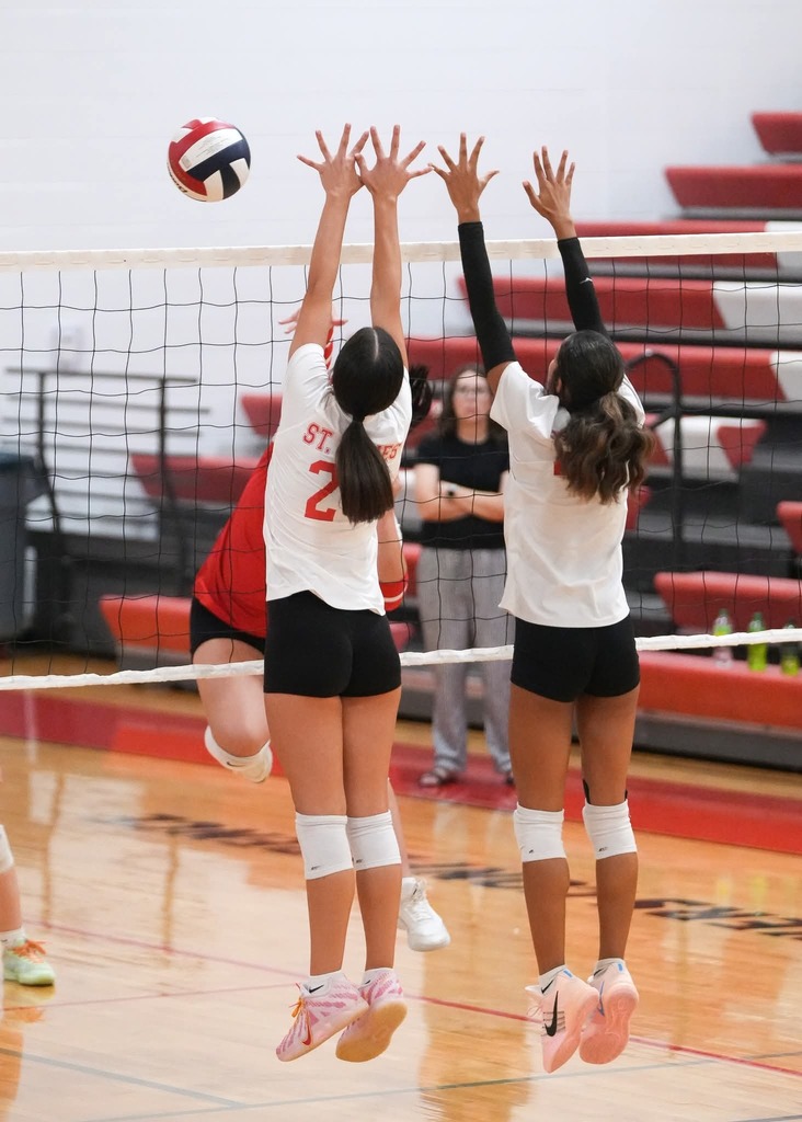 Varsity Vollyeball
