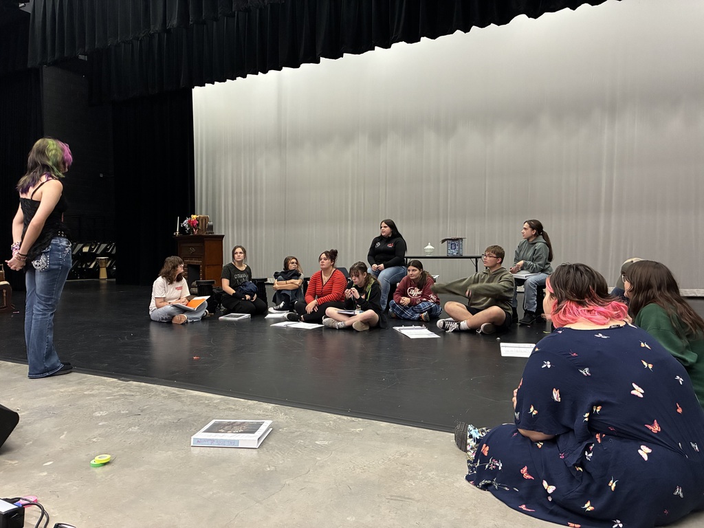 High school students learn about the collegiate theatre experience from former Tiger!