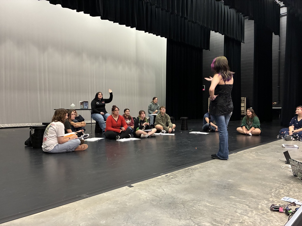 High school students learn about the collegiate theatre experience from former Tiger!