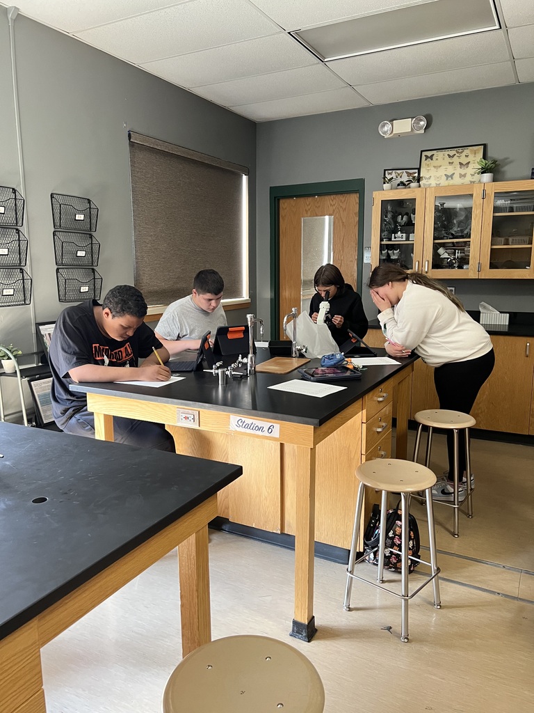 Our science students are getting a close-up look at cell structures in the lab today.