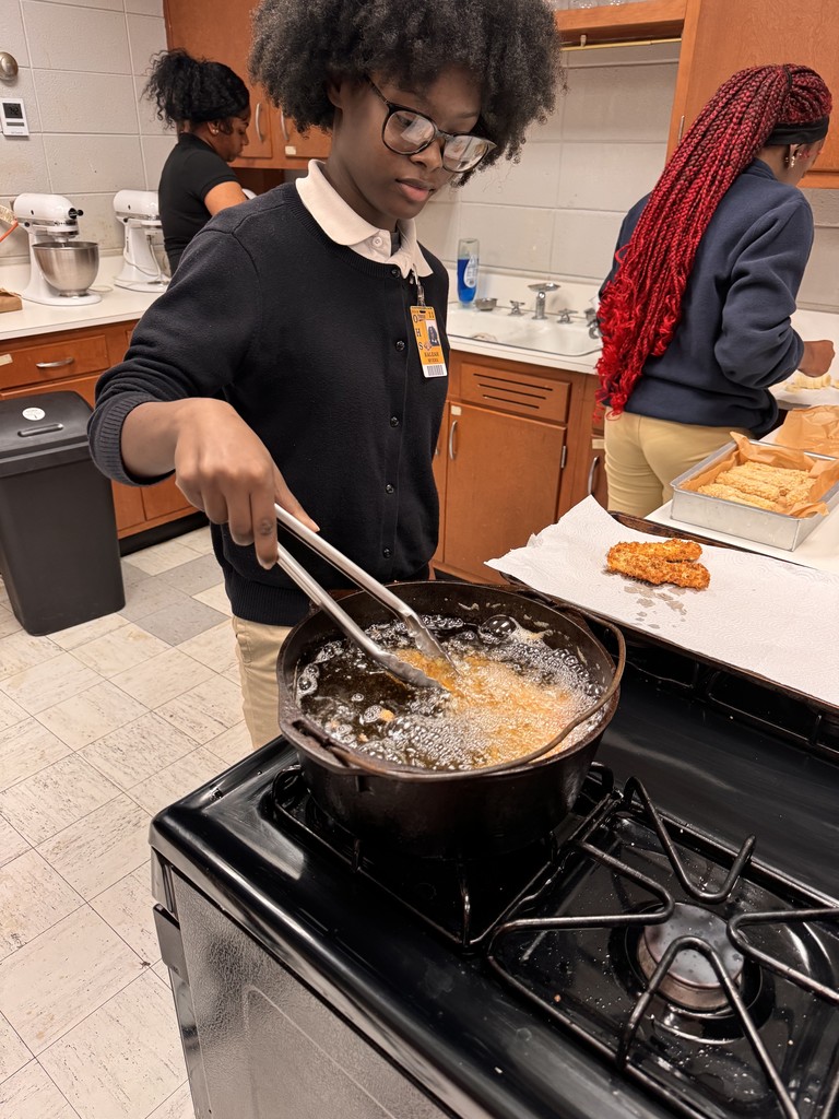 Frying mozzarella sticks