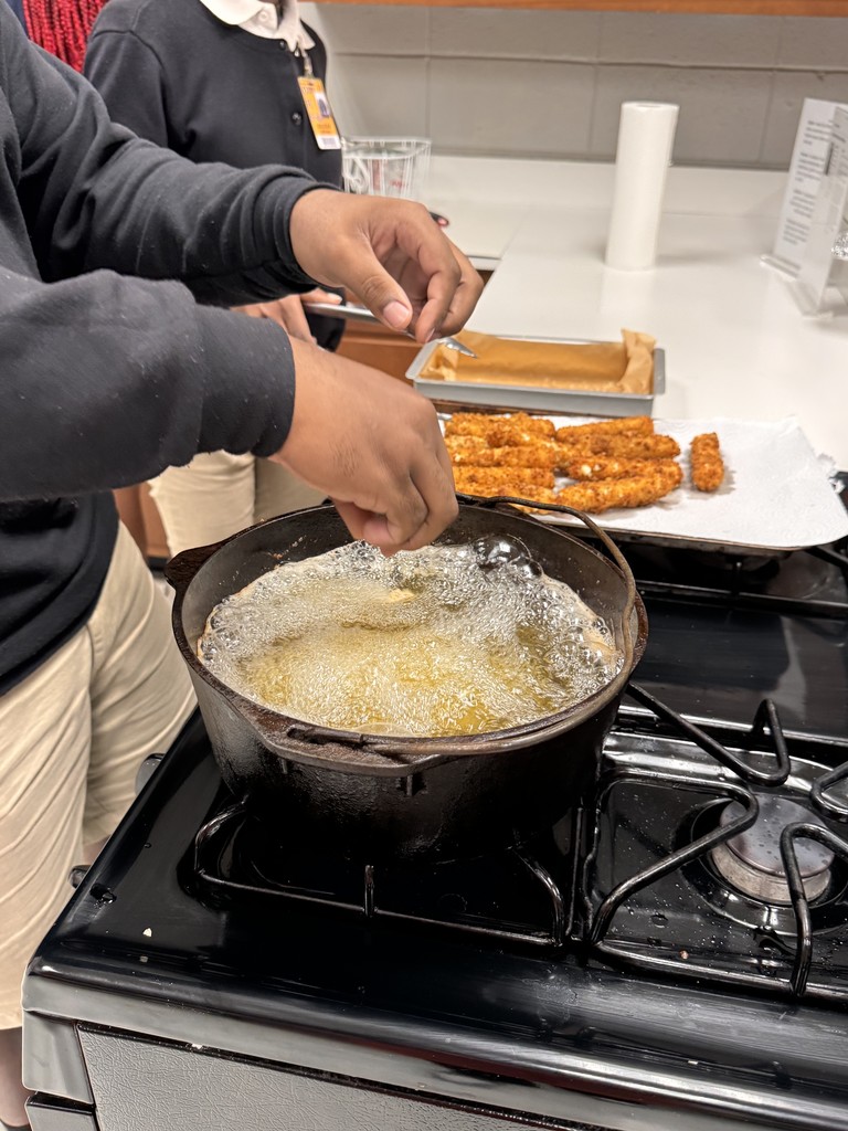 Frying mozzarella sticks