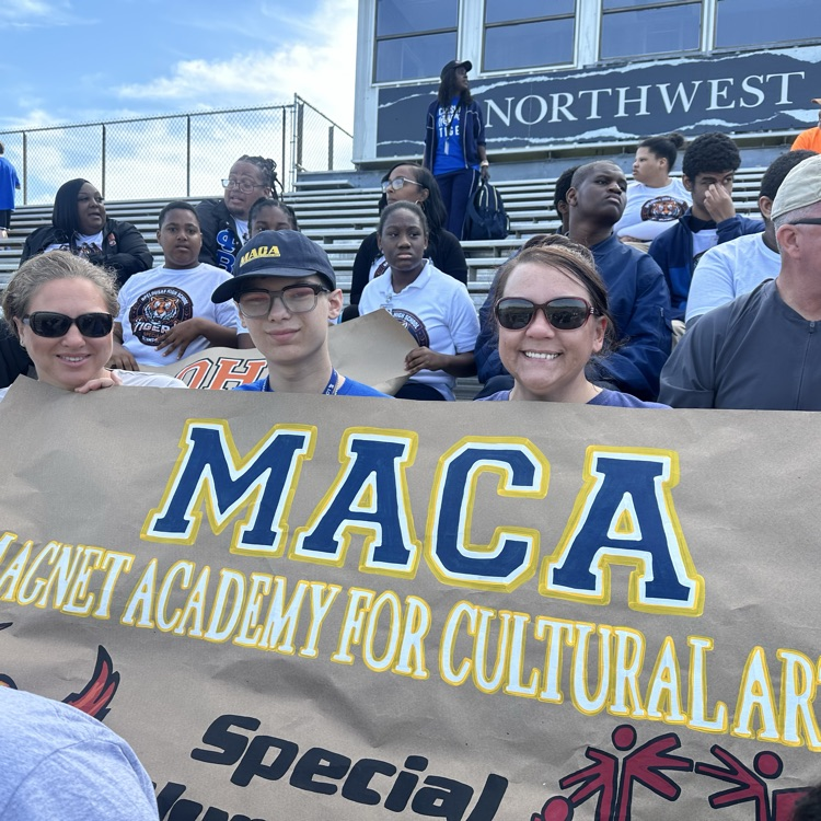 maca banner