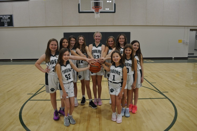 STS 7th grade girl’s basketball team