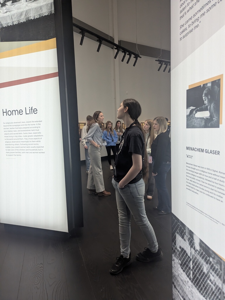 Zekelman Holocaust Museum