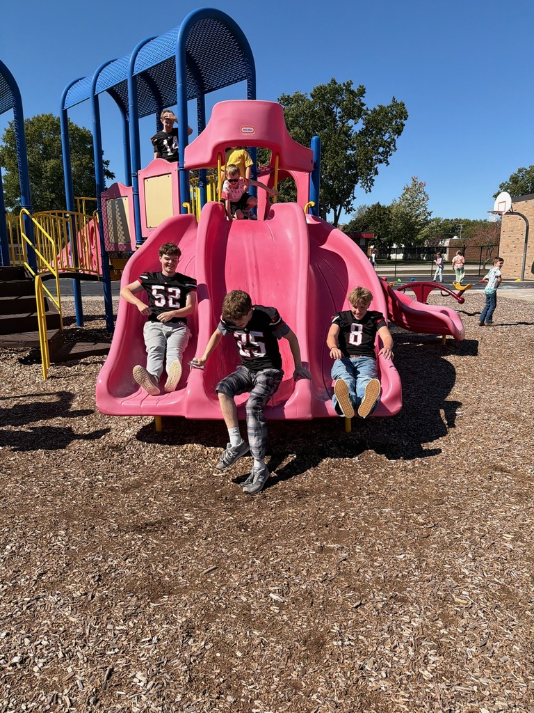 Bulldog Boost Summer Reading Tailgate!