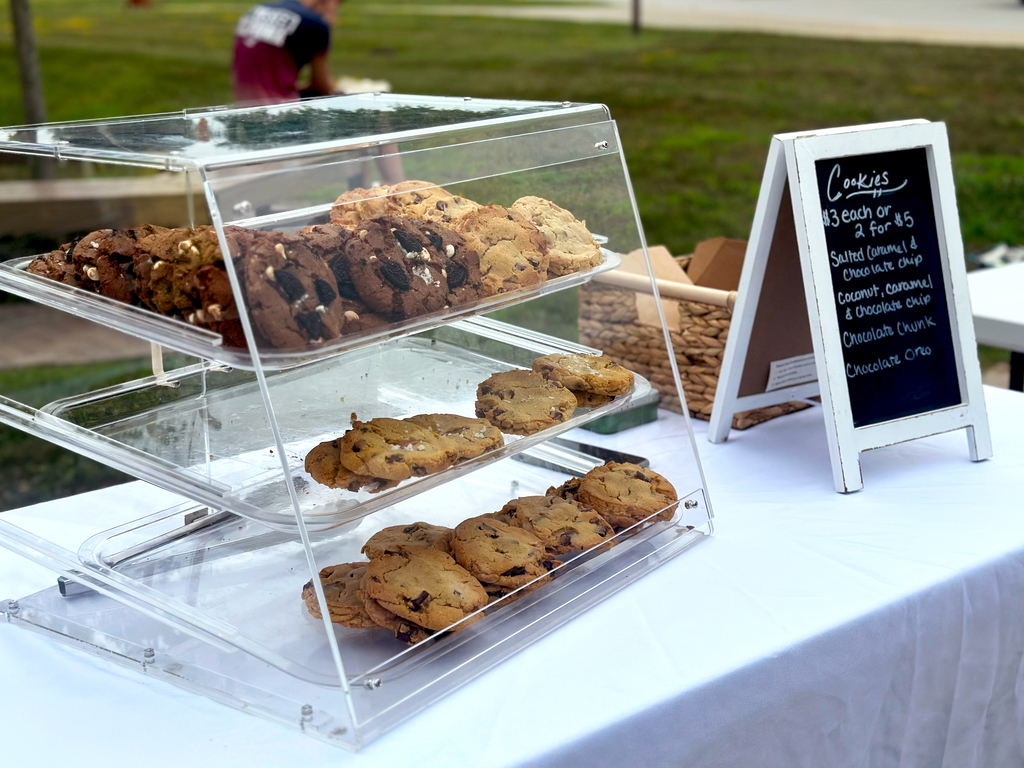 Pfrosted cookie stand