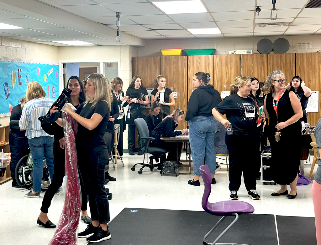 TEC and Woodland staff and students getting ready for Fash Bash