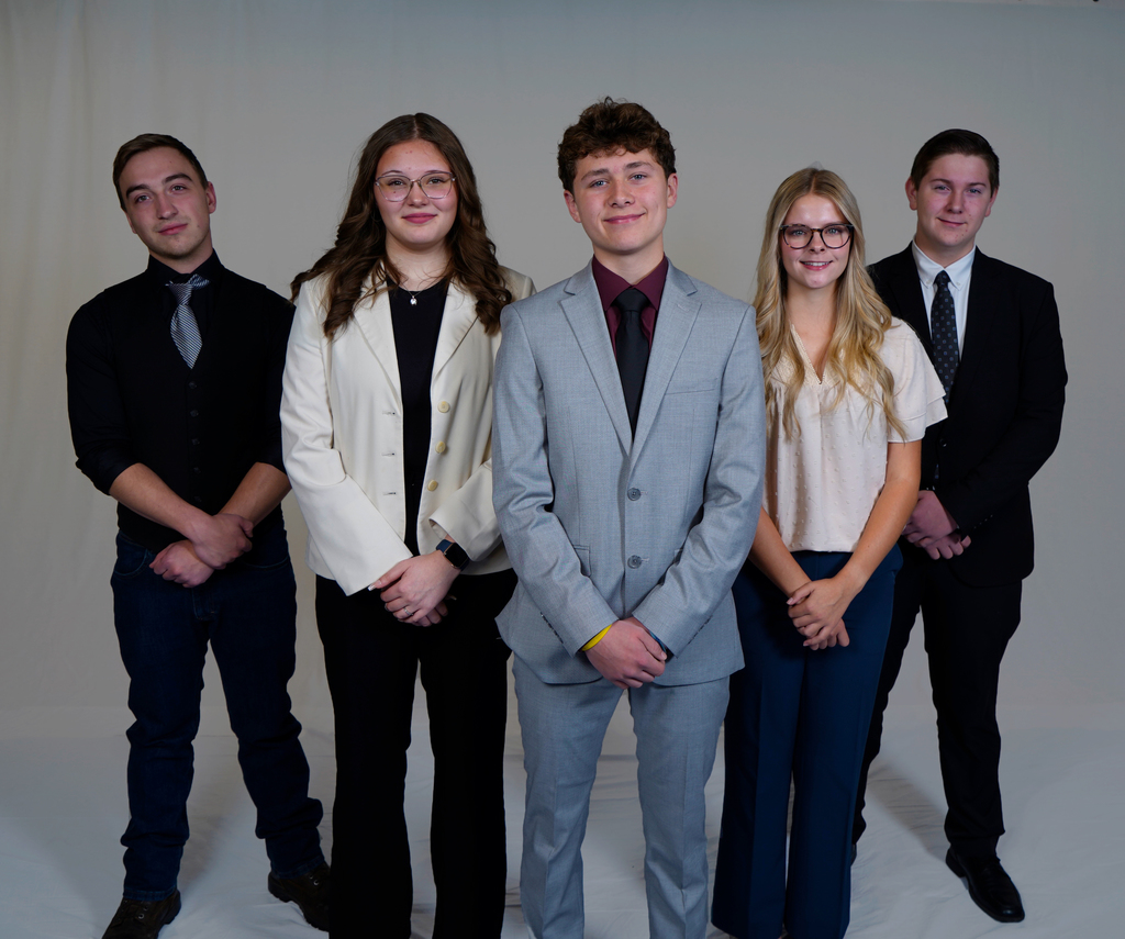 Automotive students at dress 4 success