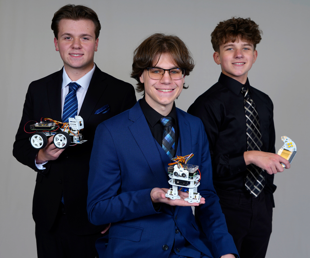 computer programming students at dress 4 success